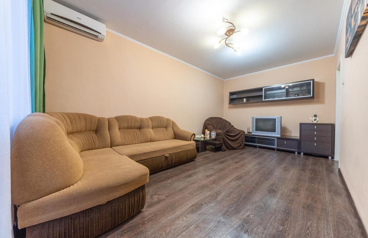 Уютная Квартира Для Семьи На Оболони Apartment เคียฟ ภายนอก รูปภาพ